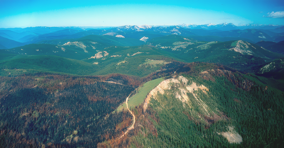 Interactive aerial photo labeling the Lost Trail Pass divide