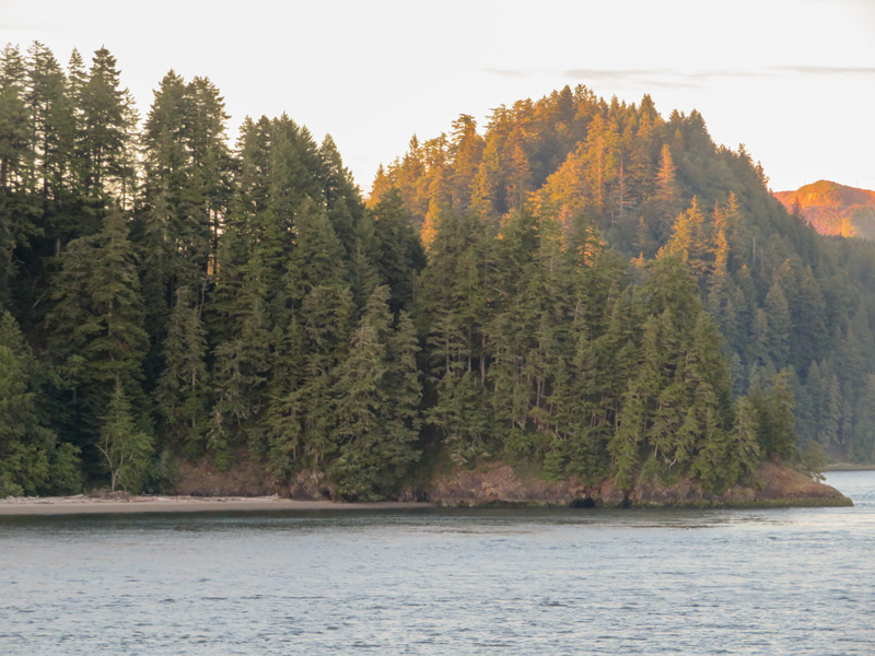 rugged coast along a remote section of the Columbia River