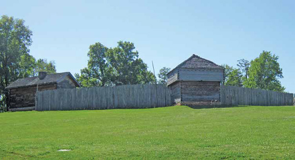 Fort with a storehouse and bastion connected by a picketed wall